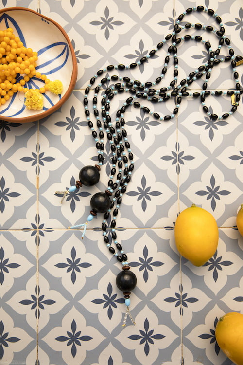 Siyah / Mavi Cam Kolye